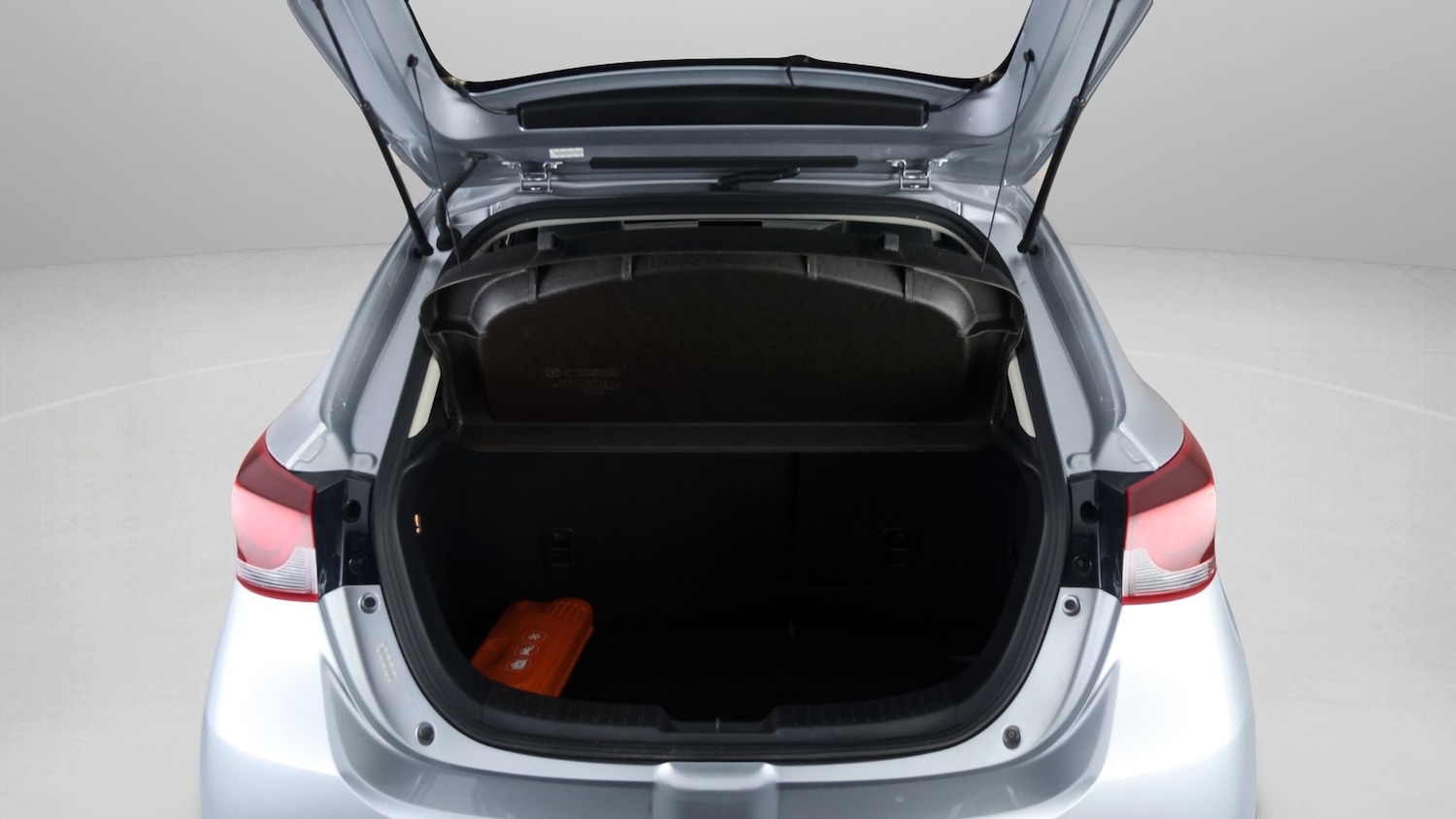 Used Mazda Mazda2 2023 for sale - 77323955: Photo 17