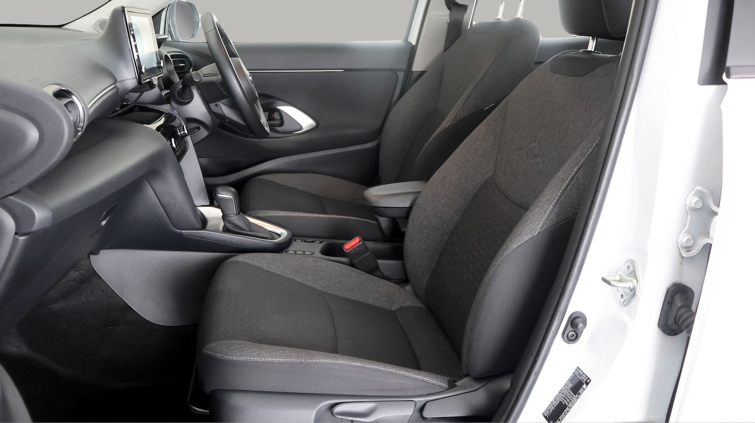 Used Toyota Yaris Cross 2023 for sale - 77643546: Photo 13