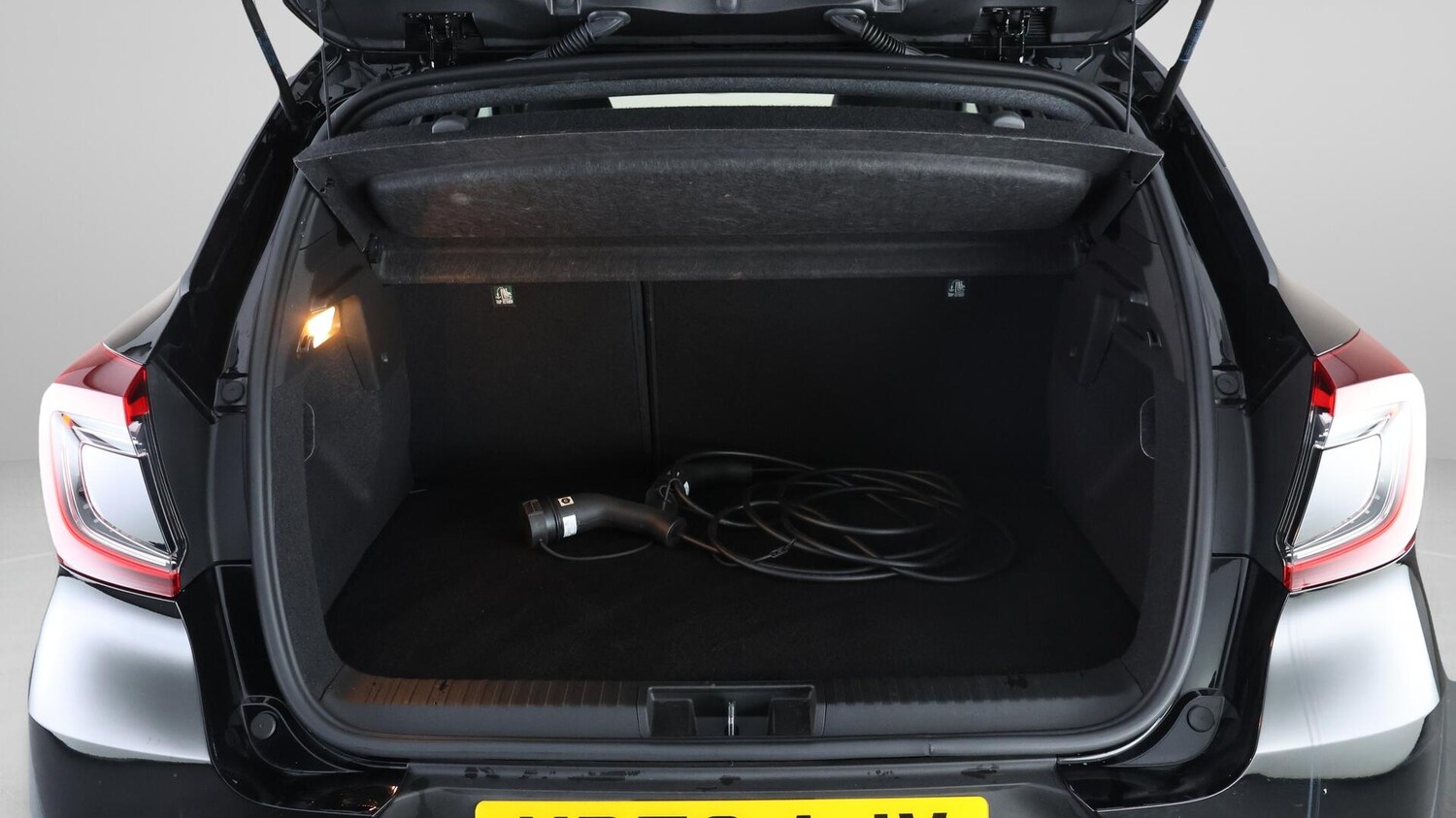 Used Renault Captur 2023 for sale - 76424713: Photo 18