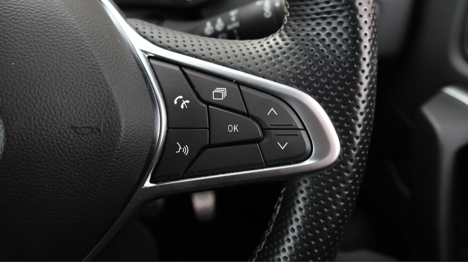 Used Renault Captur 2023 for sale - 76424713: Photo 24