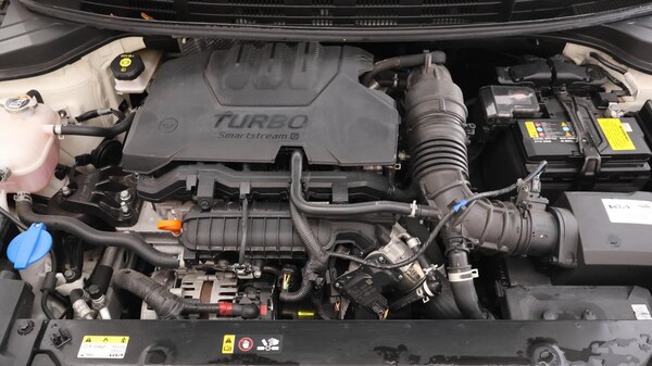 Used Kia Stonic 2022 for sale - 76315263: Photo 19