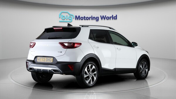 Used Kia Stonic 2022 for sale - 76315263: Photo 8