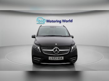 Used Mercedes-Benz V-Class 2023 for sale - 77700850: Photo