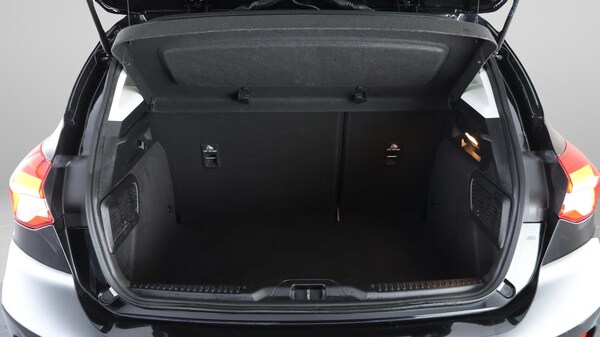 Used Ford Focus 2020 for sale - 76317871: Photo 18