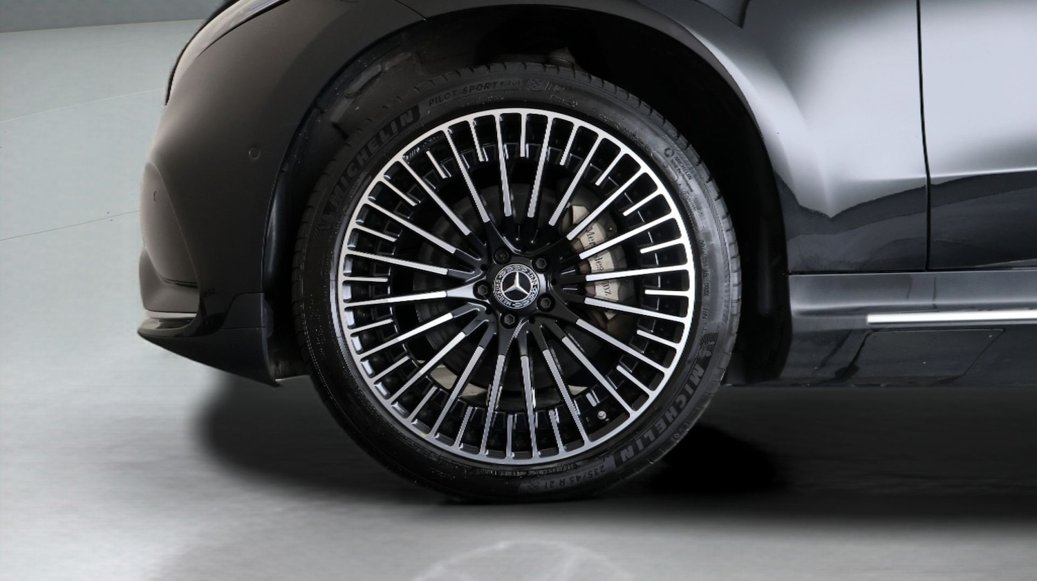 Used Mercedes-Benz EQC 2023 for sale - 77562889: Photo 17