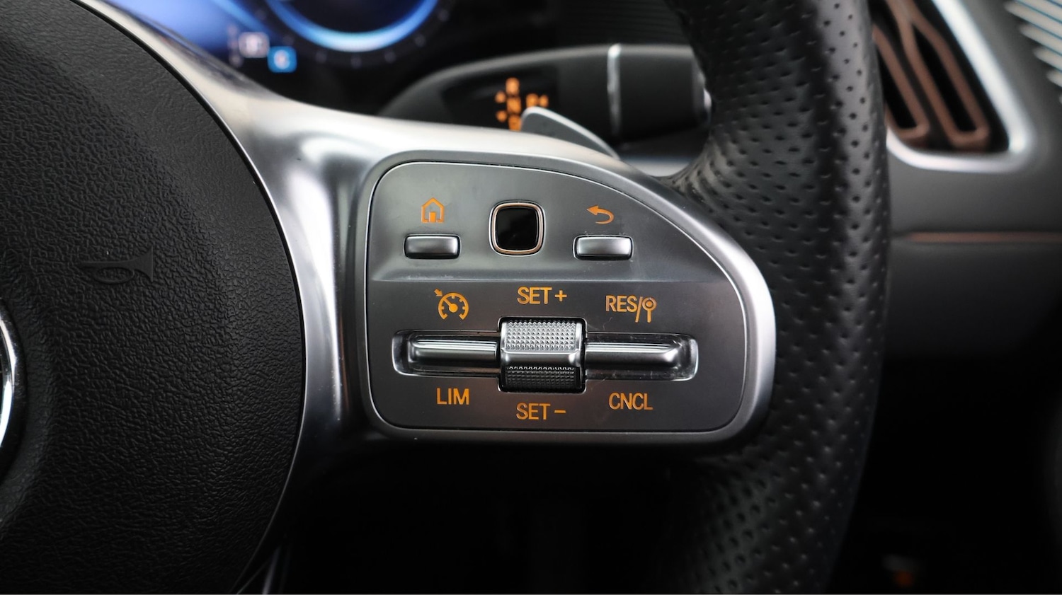 Used Mercedes-Benz EQC 2023 for sale - 77562889: Photo 22