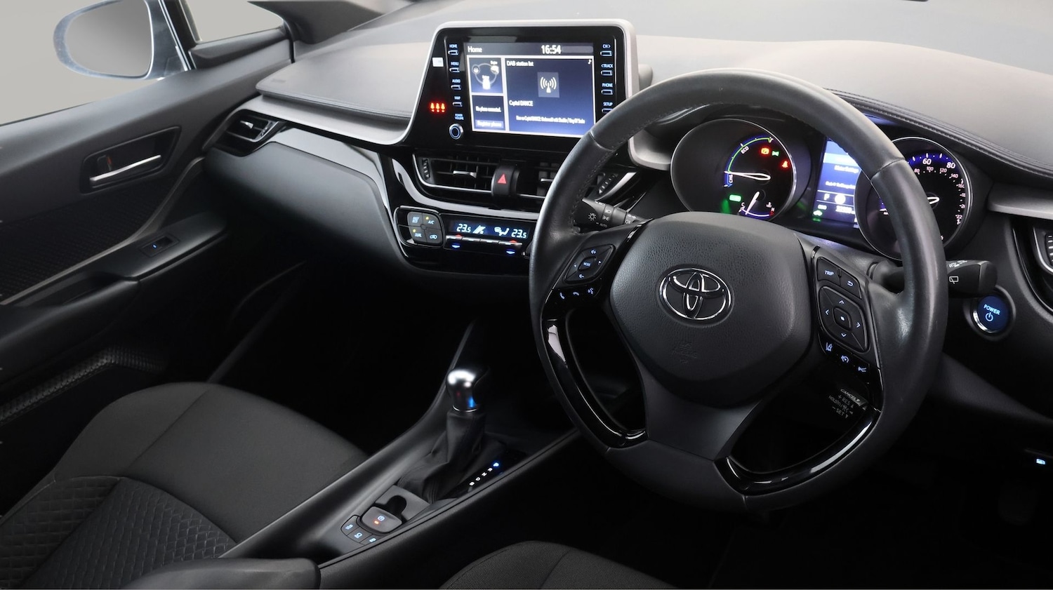 Used Toyota C-HR 2023 for sale - 77632579: Photo 9