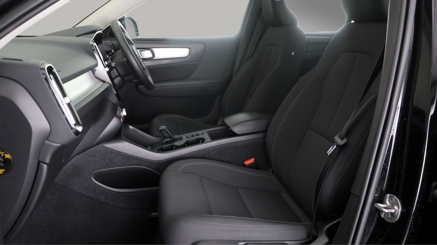 Used Volvo XC40 2022 for sale - 77570212: Photo 14