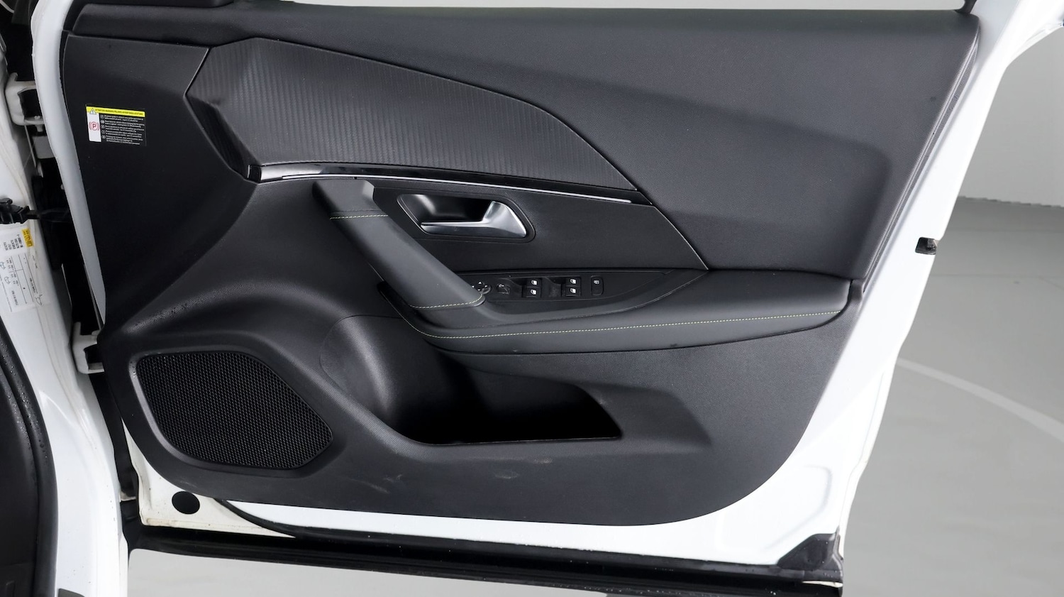 Used Peugeot 2008 2022 for sale - 77707516: Photo 15