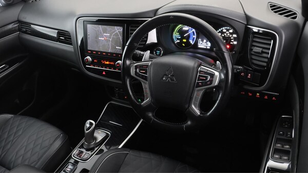 Used Mitsubishi Outlander 2020 for sale - 76179638: Photo 10