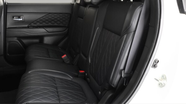 Used Mitsubishi Outlander 2020 for sale - 76179638: Photo 17