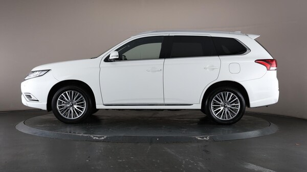 Used Mitsubishi Outlander 2020 for sale - 76179638: Photo 41