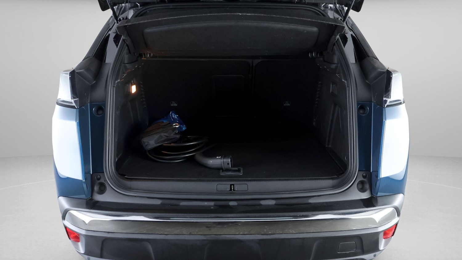 Used Peugeot 3008 2023 for sale - 78141116: Photo 17