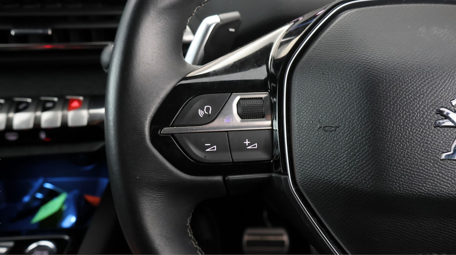 Used Peugeot 3008 2023 for sale - 78141116: Photo 25