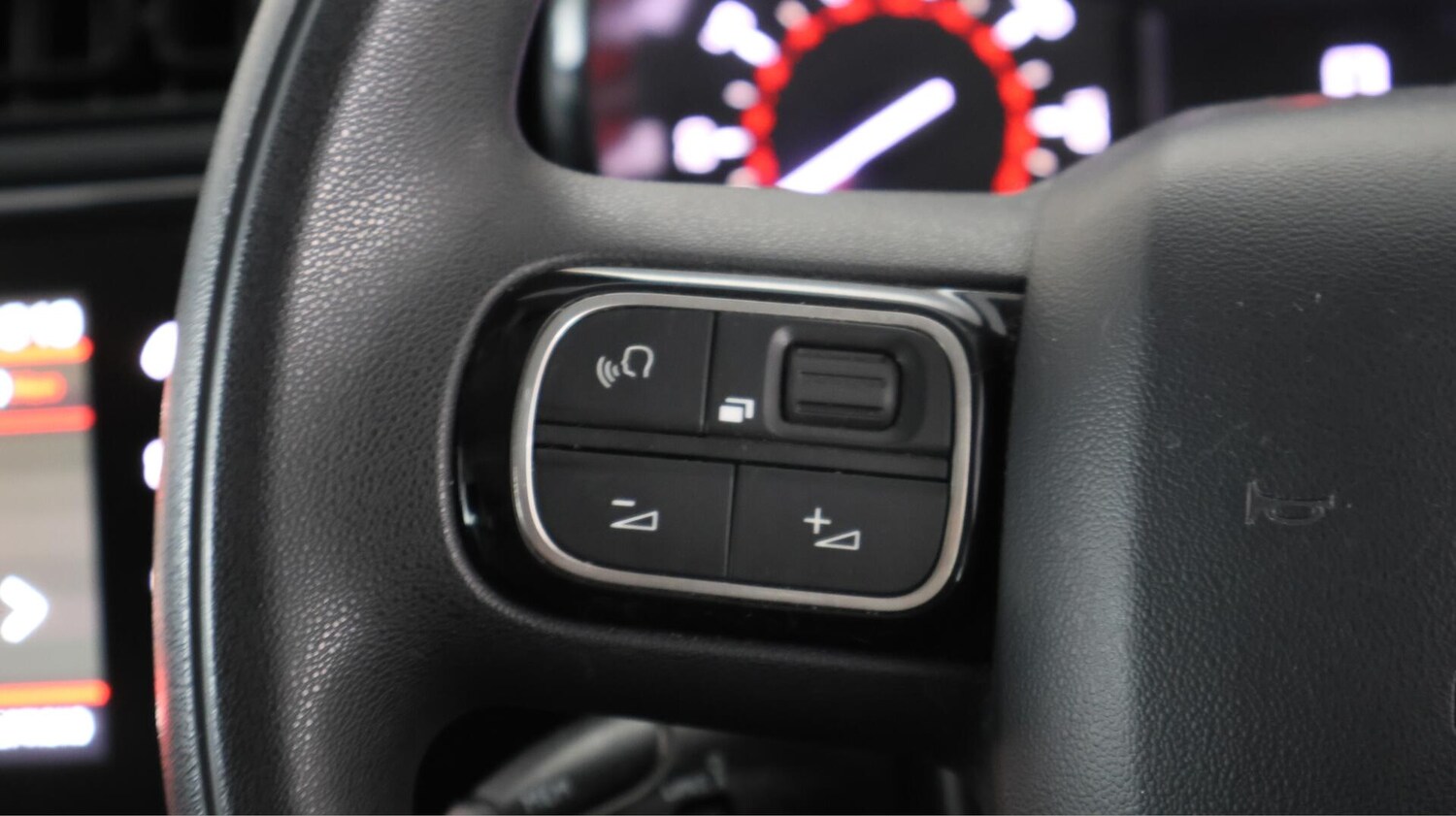 Used Citroen C3 2018 for sale - 76646225: Photo 19