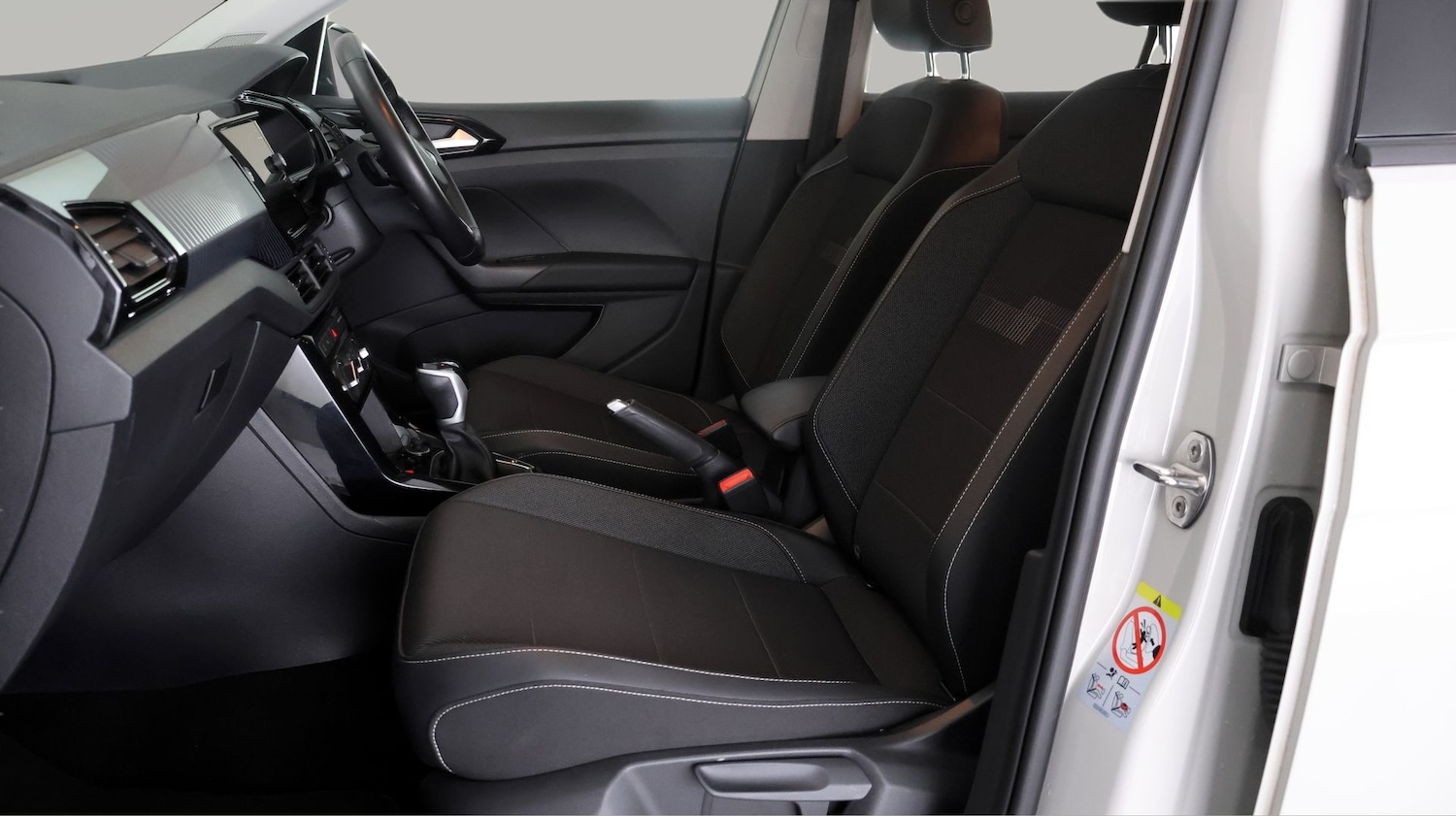 Used Volkswagen T-Cross 2023 for sale - 77797296: Photo 13