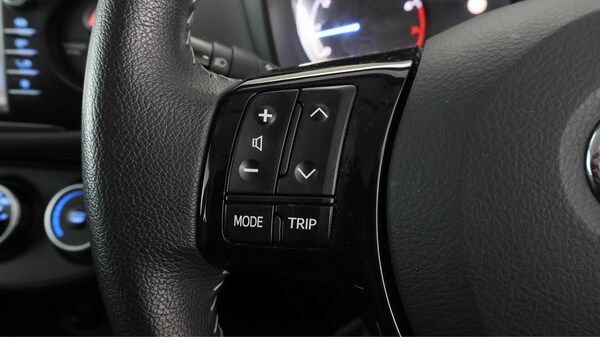 Used Toyota Yaris 2018 for sale - 76179639: Photo 23