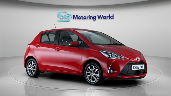 Used Toyota Yaris 2018 for sale - 76179639: Photo 2