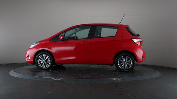 Used Toyota Yaris 2018 for sale - 76179639: Photo 37