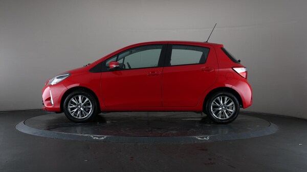 Used Toyota Yaris 2018 for sale - 76179639: Photo 38
