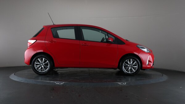 Used Toyota Yaris 2018 for sale - 76179639: Photo 61