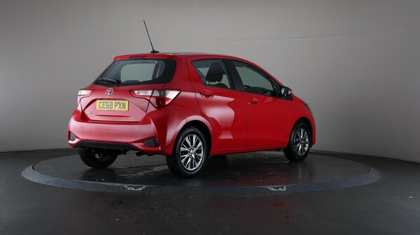 Used Toyota Yaris 2018 for sale - 76179639: Photo 67