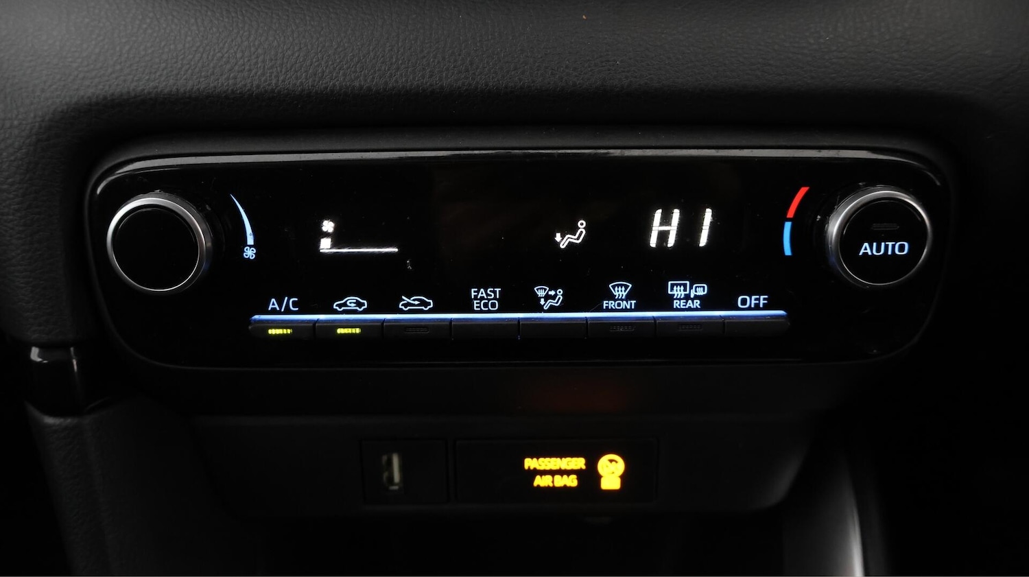 Used Toyota Yaris 2023 for sale - 76381245: Photo 11