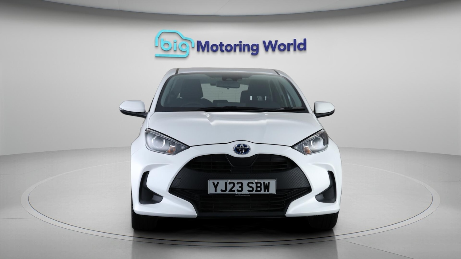 Used Toyota Yaris 2023 for sale - 76381245: Photo 2