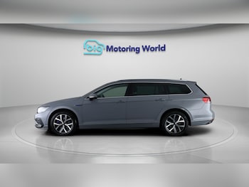 Used Volkswagen Passat 2022 for sale - 78748857: Photo