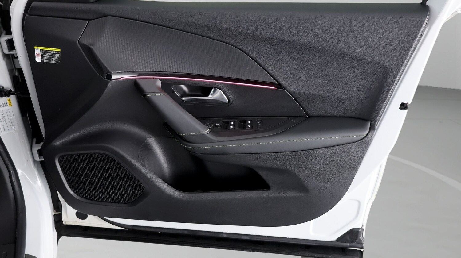 Used Peugeot 2008 2023 for sale - 77584796: Photo 15