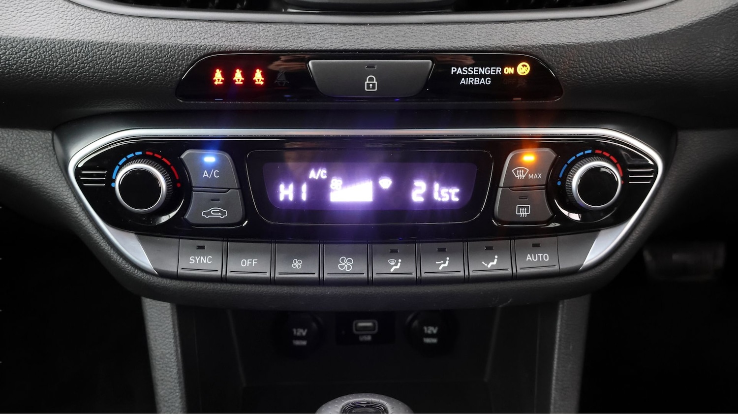 Used Hyundai i30 2023 for sale - 78001569: Photo 11