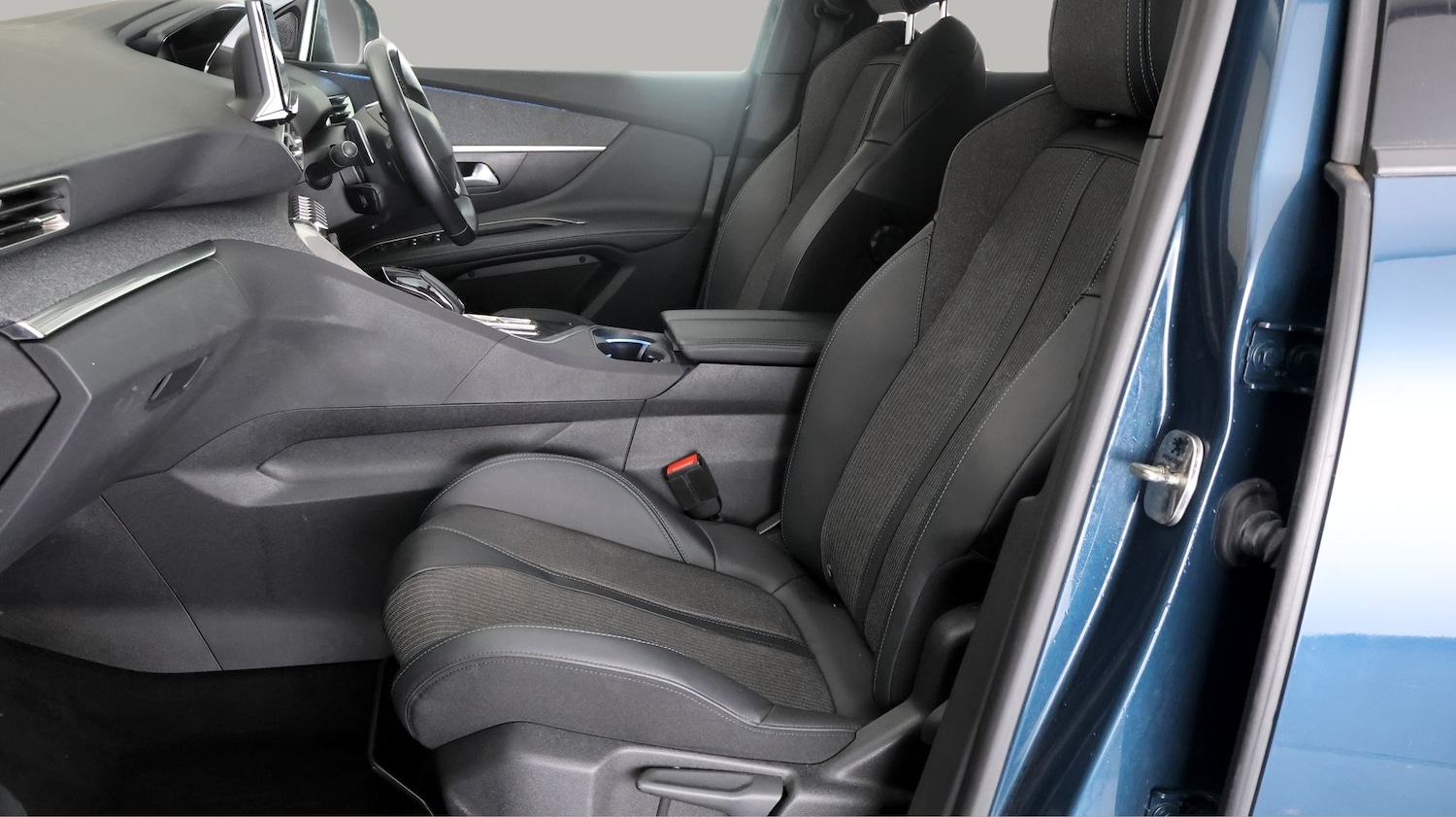 Used Peugeot 3008 2021 for sale - 77919177: Photo 14