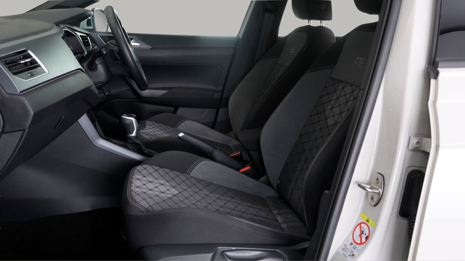 Used Volkswagen Taigo 2024 for sale - 77478213: Photo 13