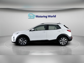 Used Kia Stonic 2021 for sale - 79030434: Photo