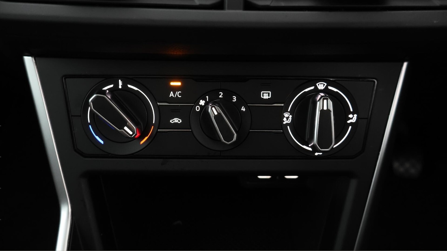 Used Volkswagen Polo 2024 for sale - 76646281: Photo 11