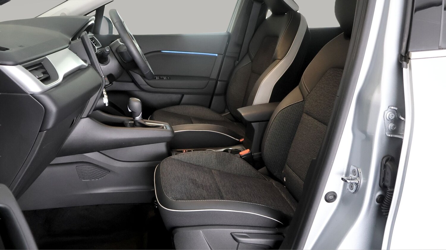 Used Renault Captur 2023 for sale - 77803325: Photo 13