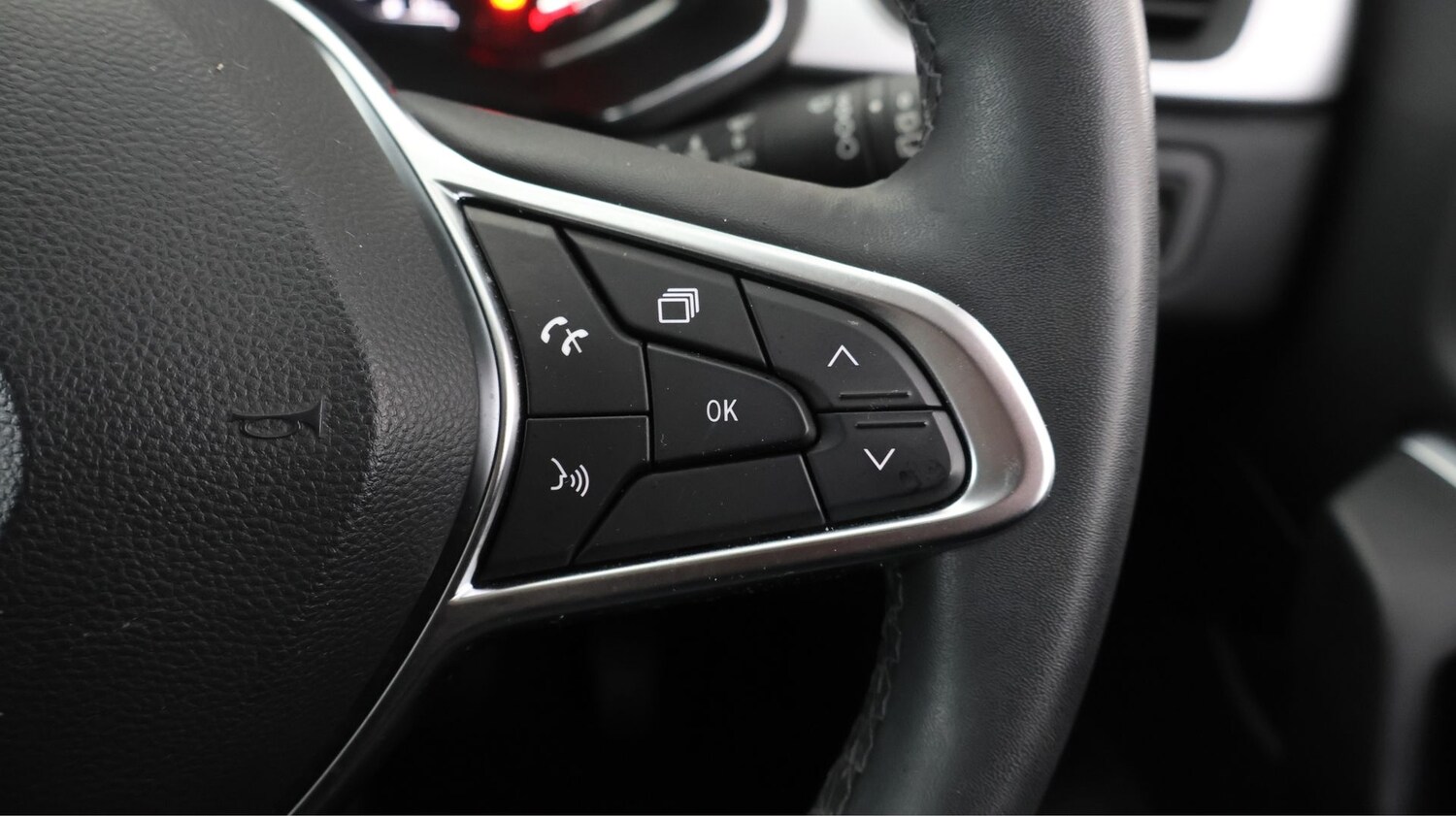 Used Renault Captur 2023 for sale - 77803325: Photo 20