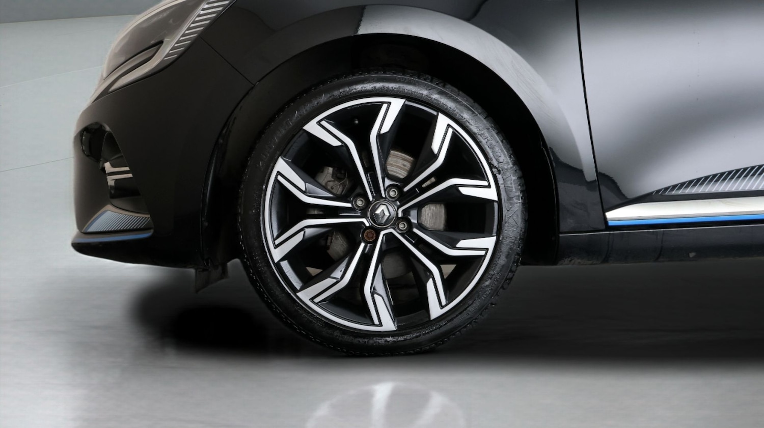 Used Renault Clio 2021 for sale - 77947218: Photo 17