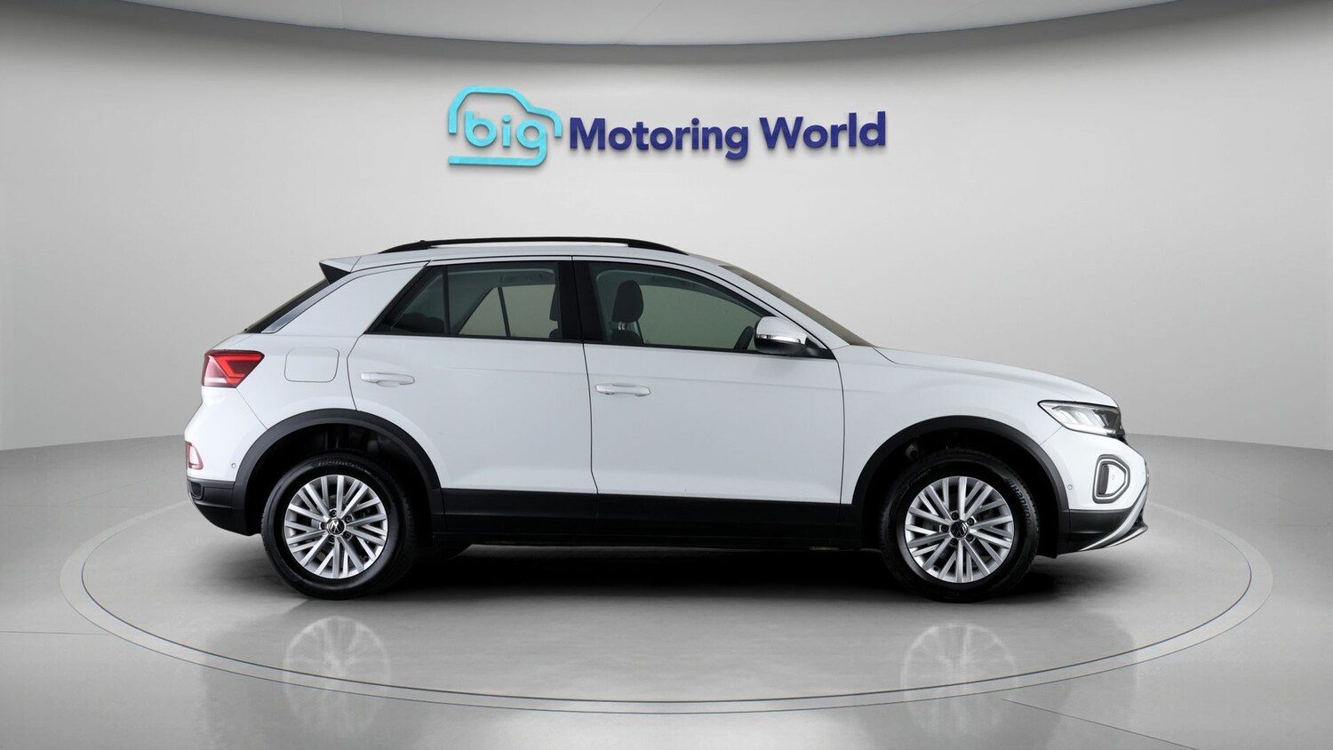 Used Volkswagen T-Roc 2022 for sale - 77638834: Photo 8