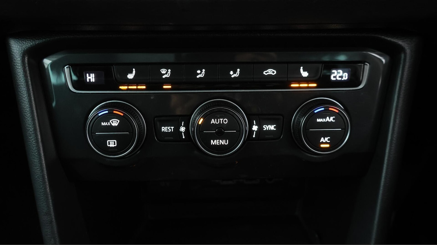 Used Volkswagen Tiguan 2018 for sale - 76314600: Photo 12