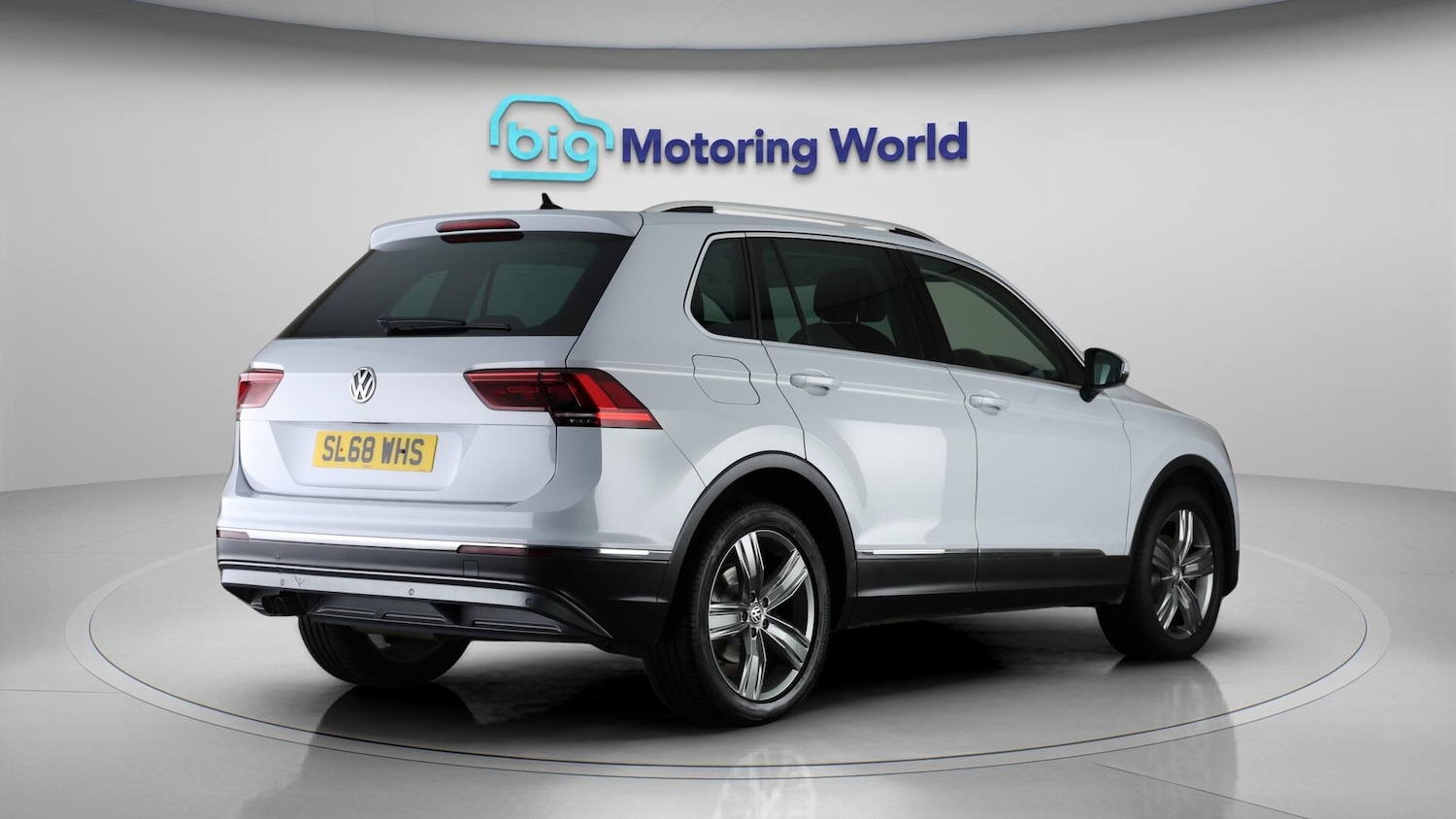 Used Volkswagen Tiguan 2018 for sale - 76314600: Photo 8