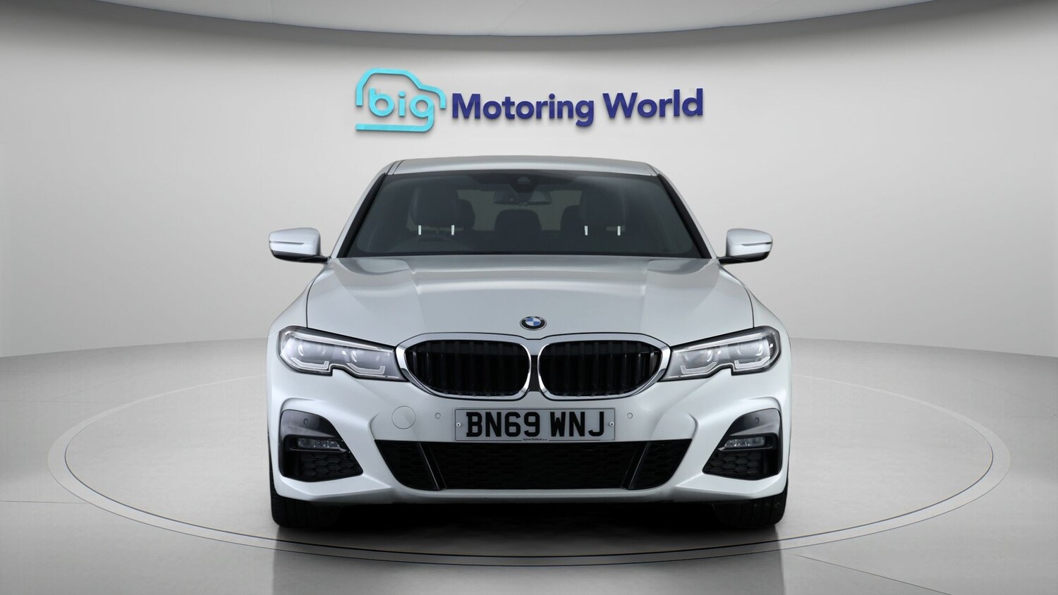 Used BMW 3 Series 2019 for sale - 77617577: Photo 2