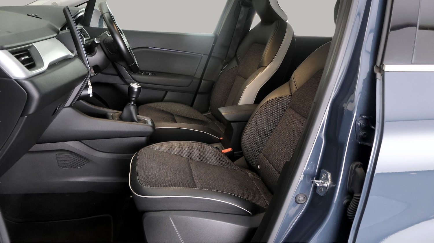 Used Renault Captur 2021 for sale - 77610526: Photo 13