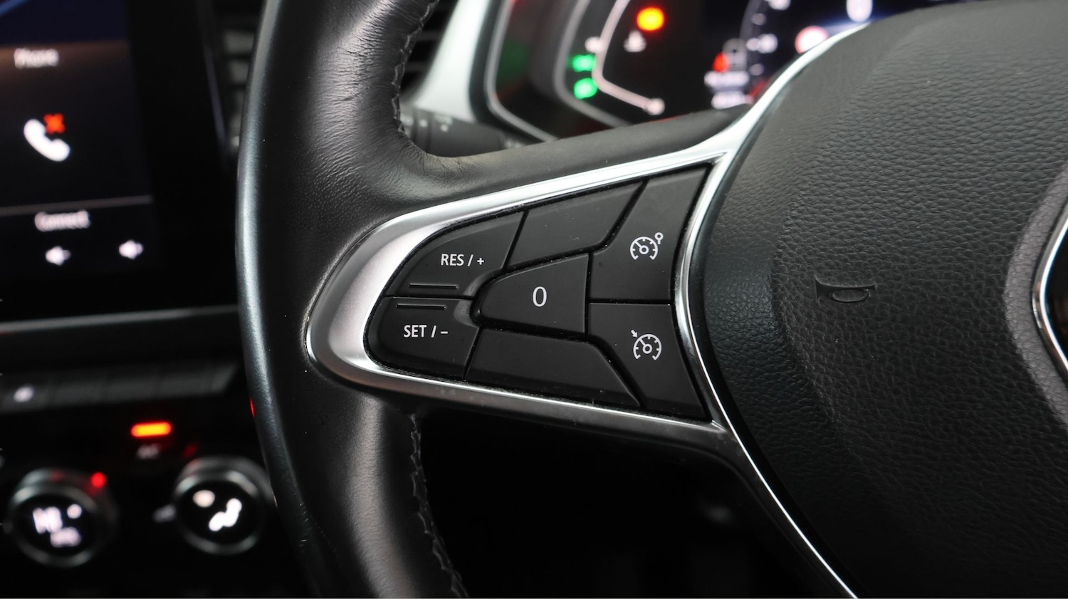 Used Renault Captur 2021 for sale - 77610526: Photo 20