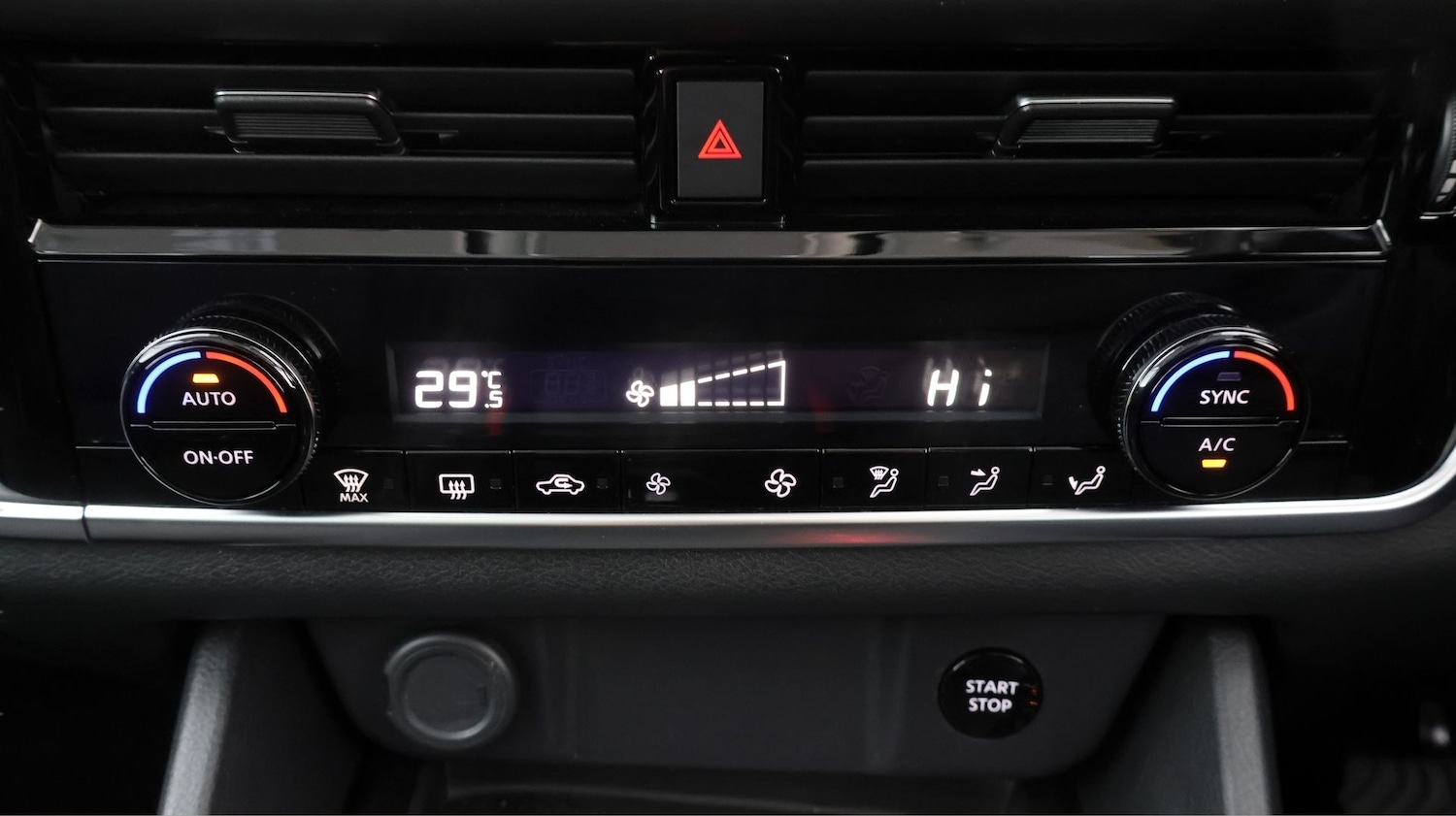 Used Nissan Qashqai 2024 for sale - 77822569: Photo 11