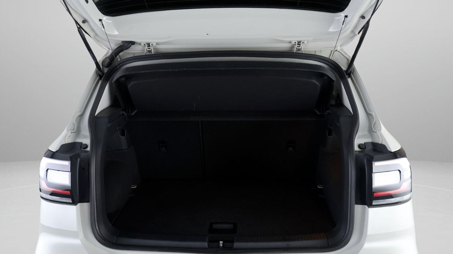 Used Volkswagen T-Cross 2022 for sale - 77329340: Photo 17