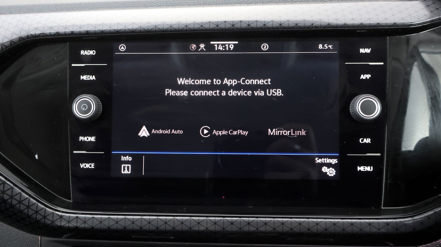 Used Volkswagen T-Cross 2022 for sale - 77329340: Photo 24