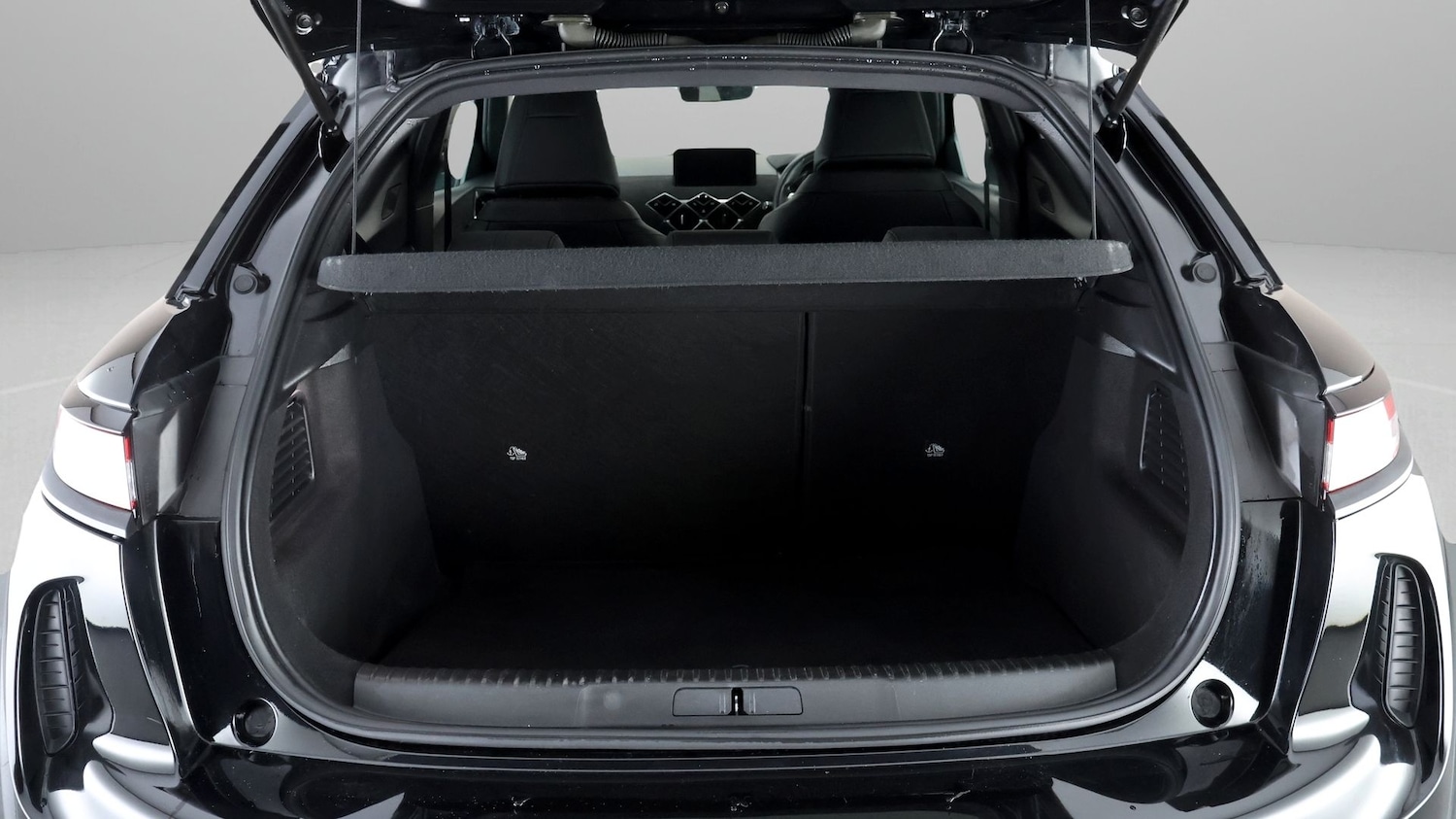 Used DS Automobiles DS 3 Crossback 2021 for sale - 77340177: Photo 16