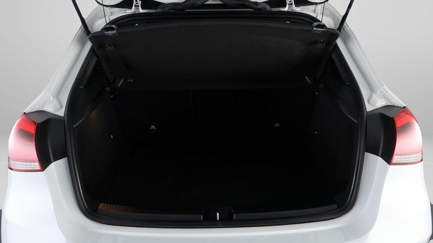 Used Mercedes-Benz A-Class 2022 for sale - 77639540: Photo 17