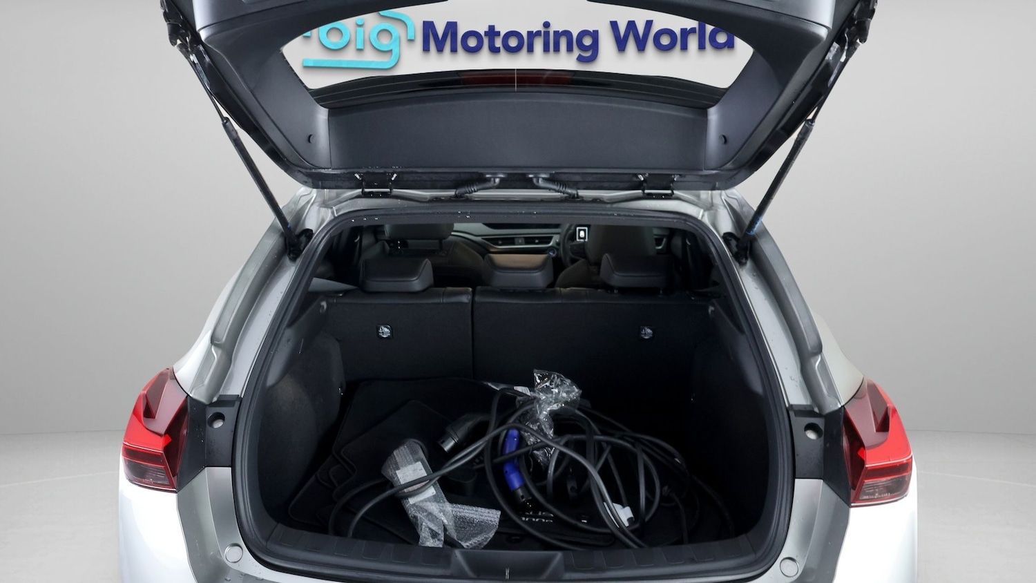 Used Lexus UX 2023 for sale - 77240343: Photo 17